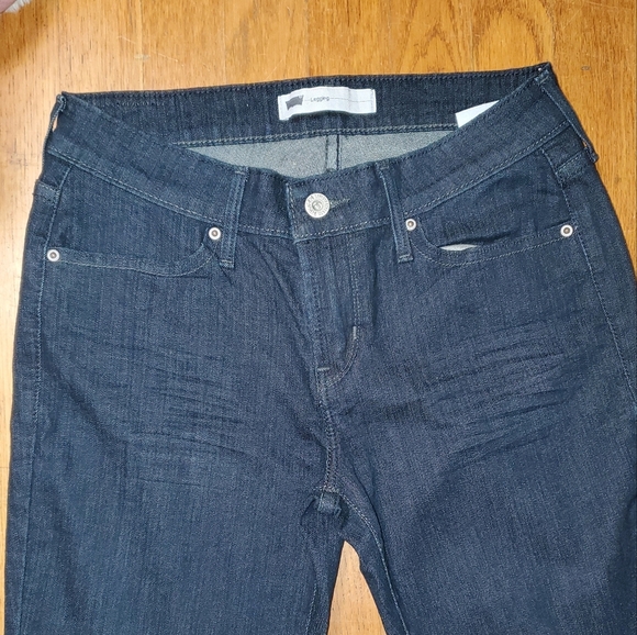Levi's Dark Wash Skinny Jeans - Picture 2 of 11
